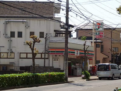 コンビニ